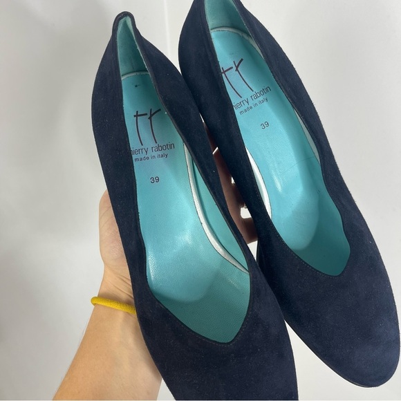 Thierry Rabotin Size 39 Rose Blue Suede Italiian Rounded Toe Heels - Picture 3 of 8